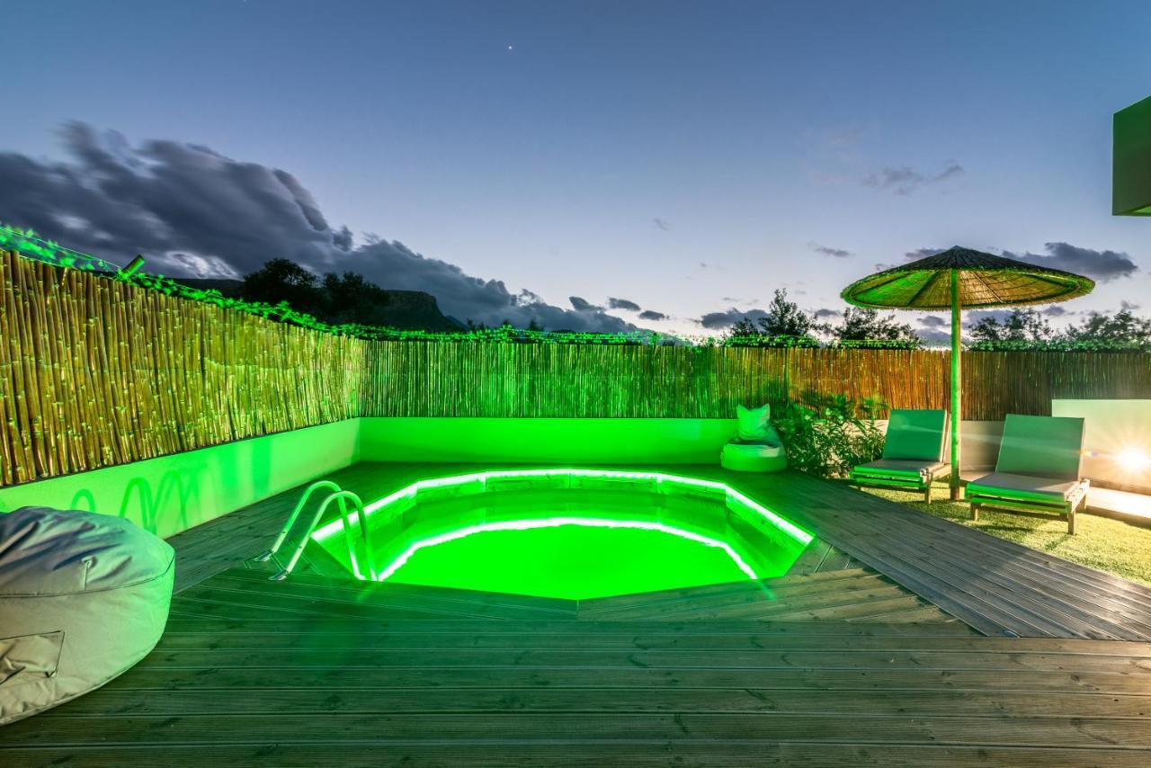 Modern House With Pool Near Beach Gazi Dış mekan fotoğraf