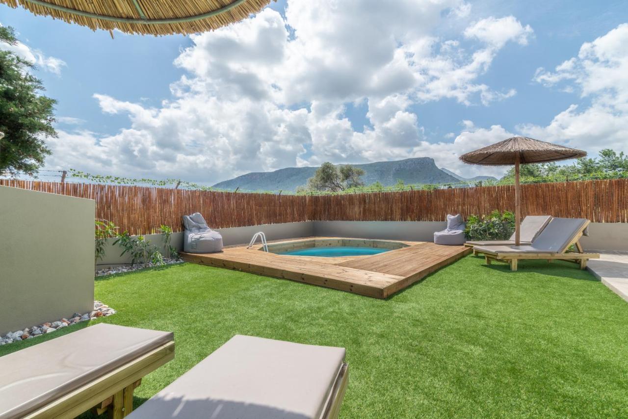 Modern House With Pool Near Beach Gazi Dış mekan fotoğraf